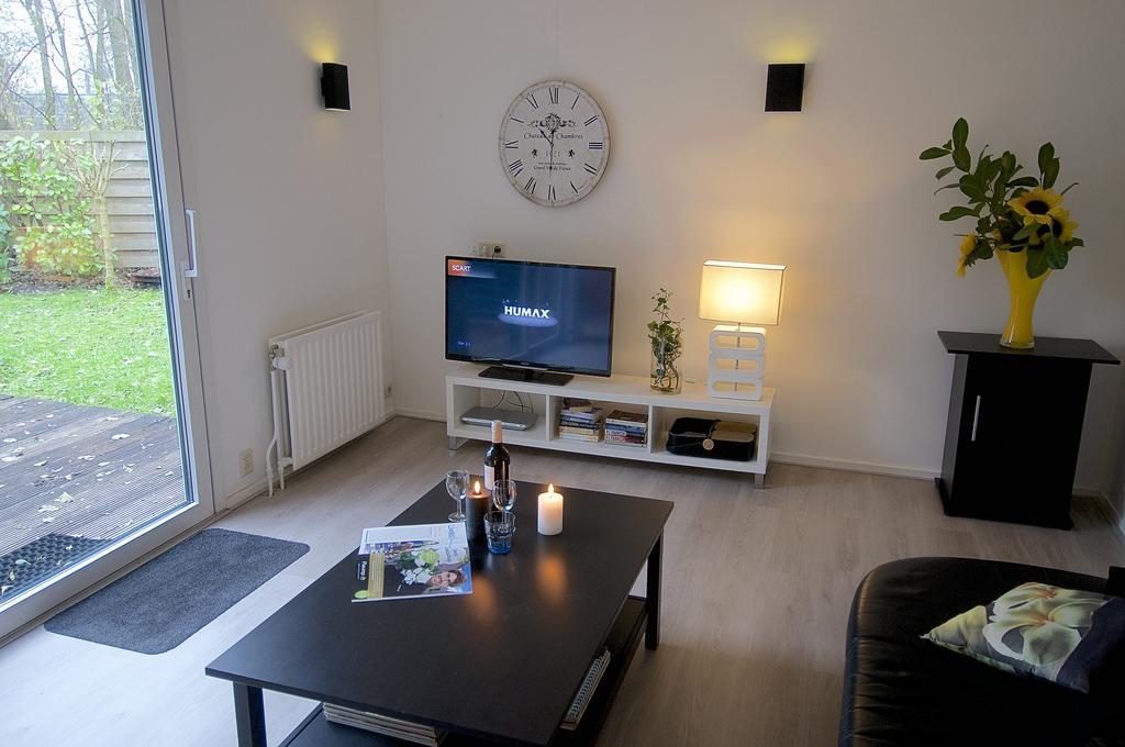 Holiday Home De Zuwe - Loosdrecht Kortenhoef Exterior photo